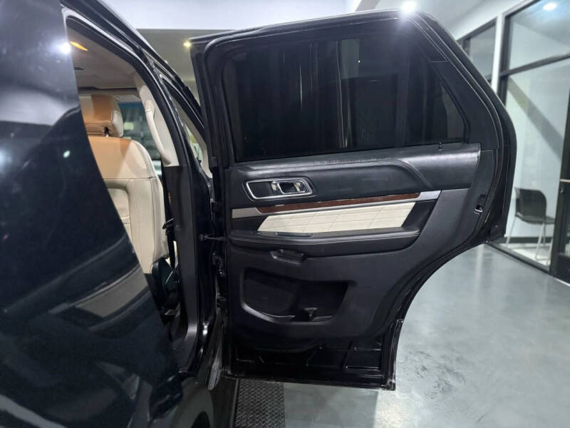 2016 Ford Explorer Platinum