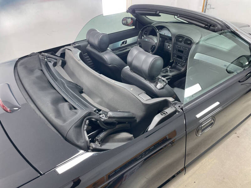 2002 Ford Thunderbird Deluxe