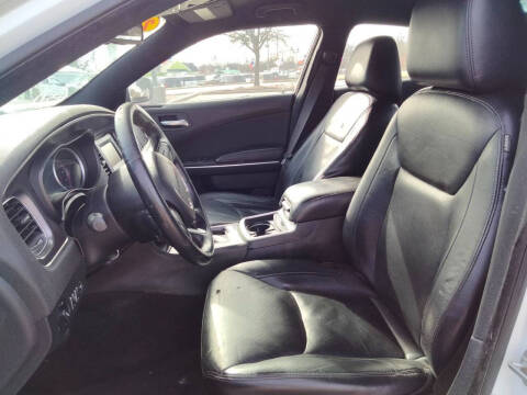 2015 Dodge Charger SE