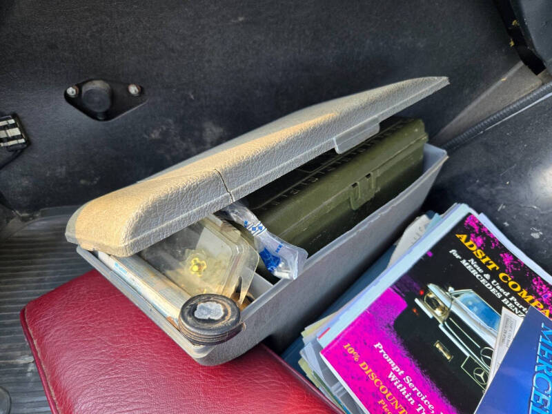 1972 Mercedes-Benz 220