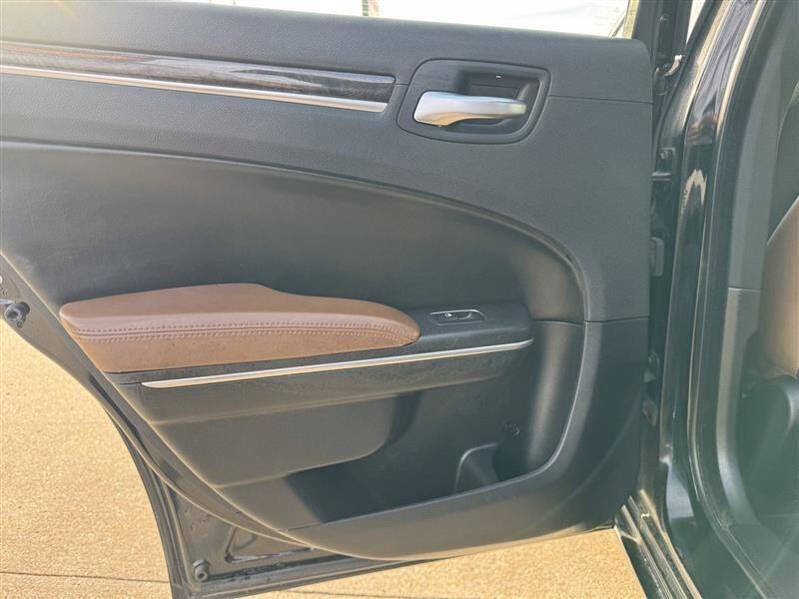 2018 Chrysler 300 Limited