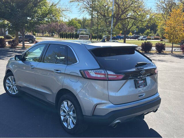 2021 Ford Edge Titanium