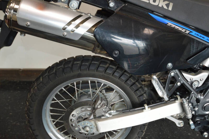 2017 Suzuki DR650SE