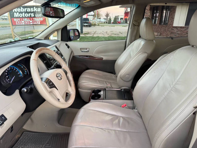 2011 Toyota Sienna Limited 7-Passenger