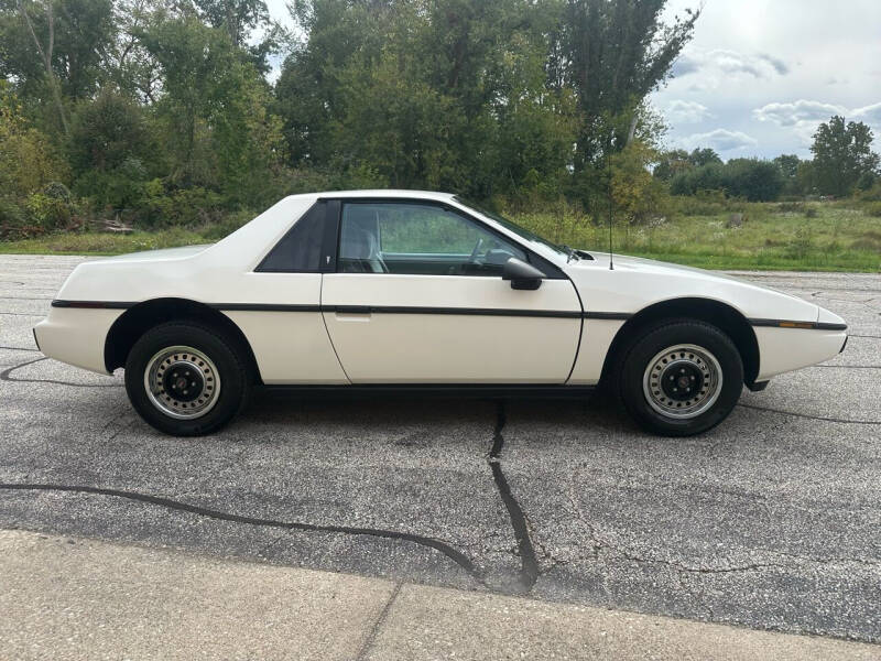 1984 Pontiac Fiero Sport