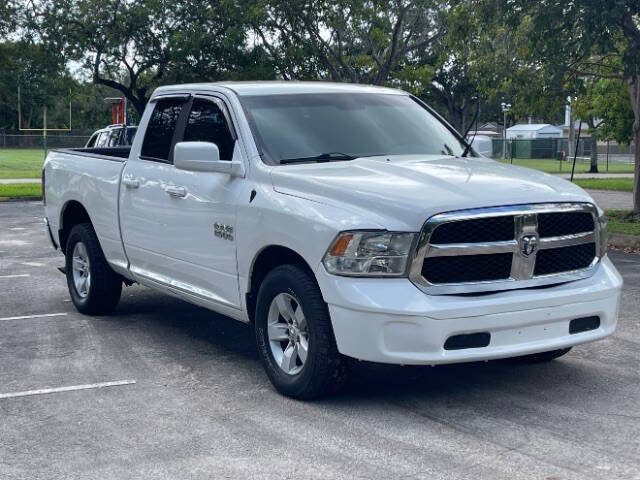2017 RAM Ram 1500 Pickup SLT's photo