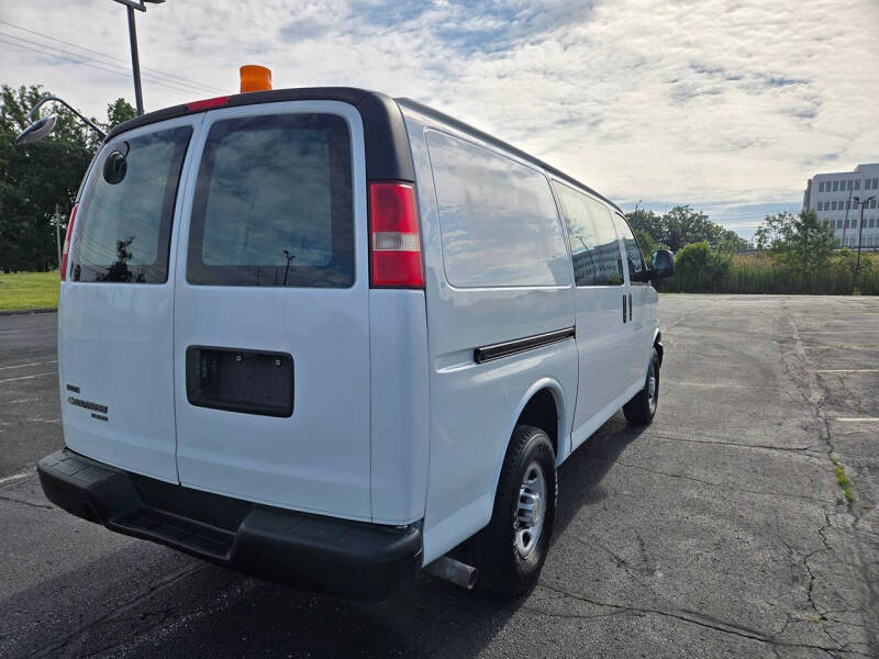 2011 Chevrolet Express 2500