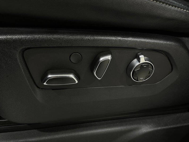 2022 Cadillac Escalade Sport Platinum