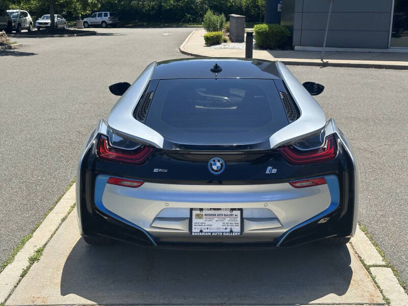 2016 BMW i8