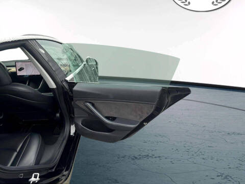 2019 Tesla Model 3 Mid Range