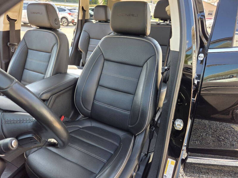 2021 GMC Acadia Denali