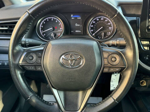 2022 Toyota Camry SE