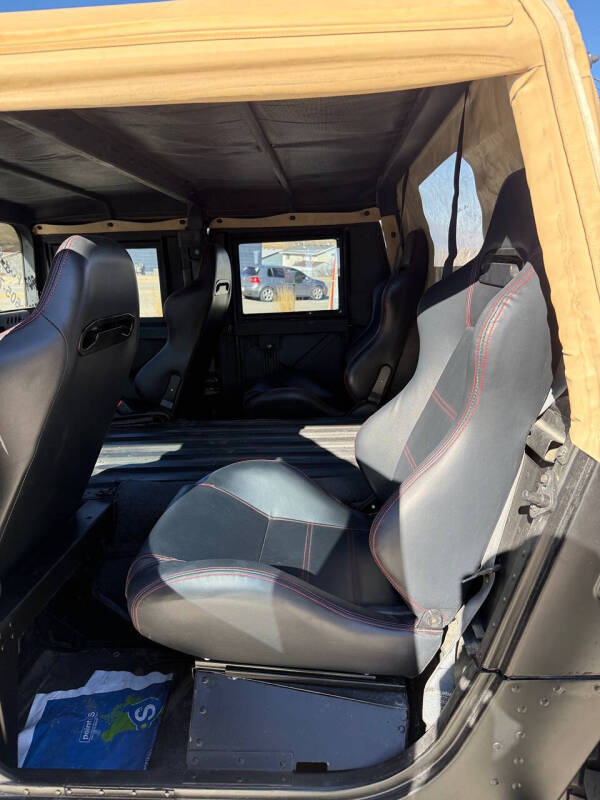 2000 AM General Hummer