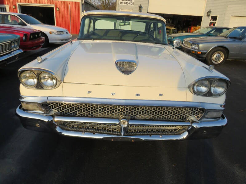 1958 Ford Crestline