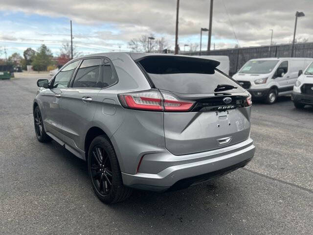 2022 Ford Edge ST-Line
