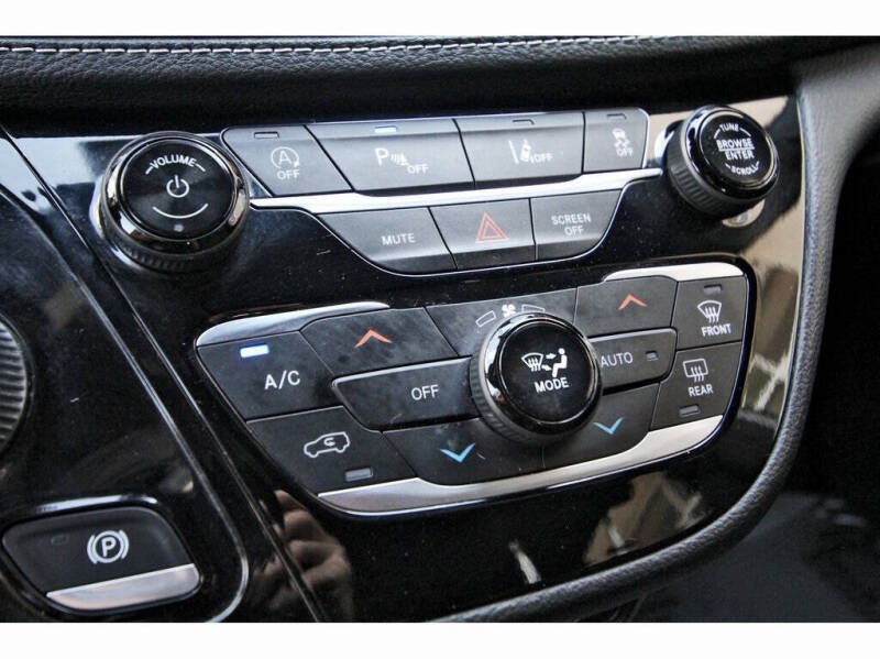 2022 Chrysler Pacifica Touring