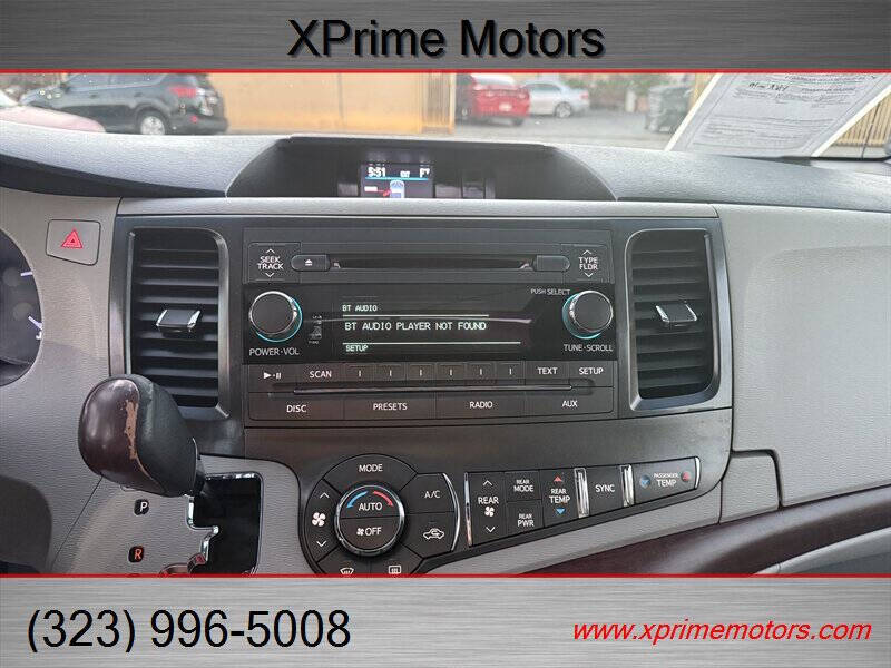 2013 Toyota Sienna XLE 8-Passenger