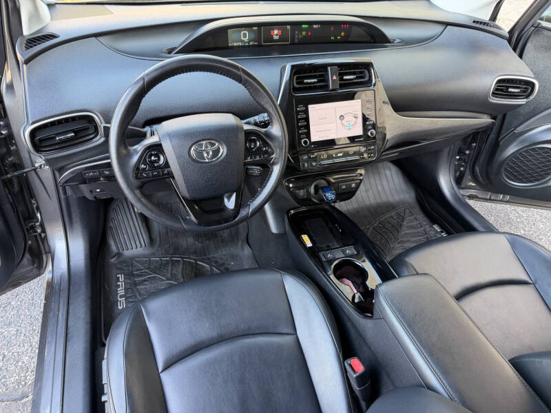 2021 Toyota Prius XLE