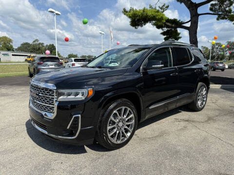 2023 GMC Acadia Denali