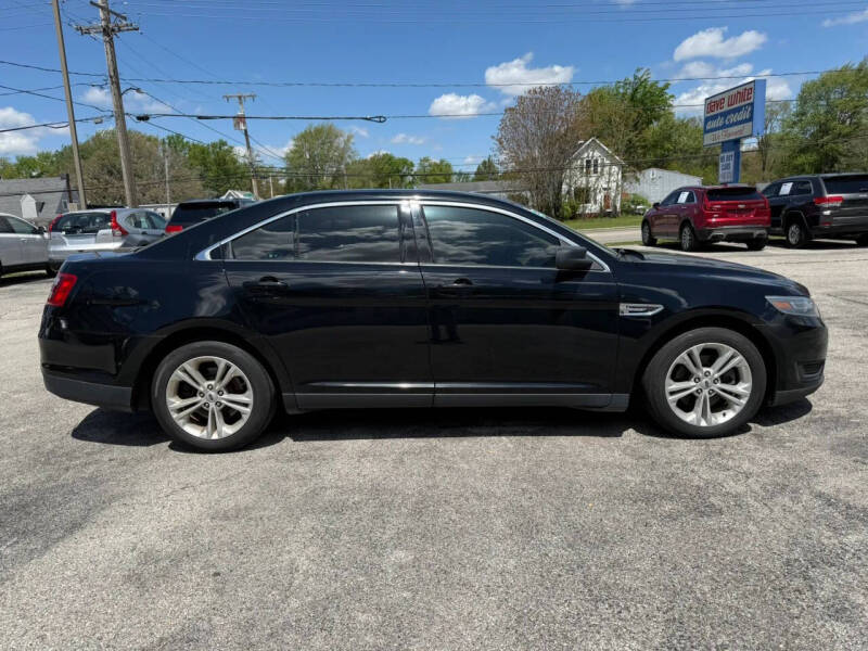 2018 Ford Taurus SE