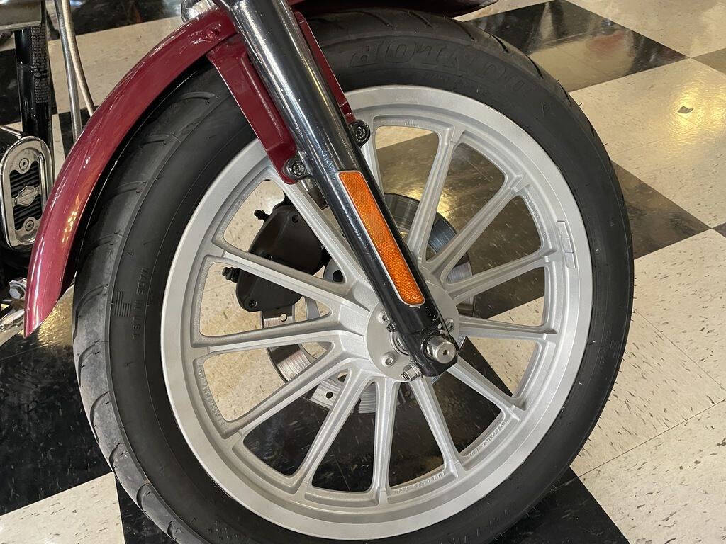 2001 Harley-Davidson® XL883C - Sportster® Custo 12
