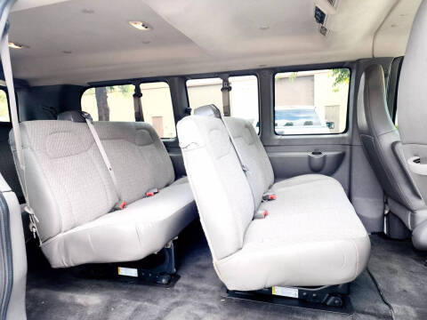 2018 Chevrolet Express LT 2500