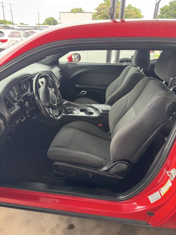 2016 Dodge Challenger SXT