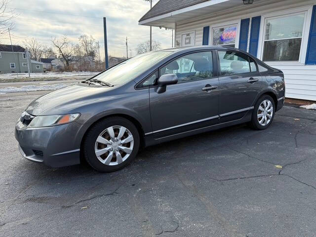 2010 Honda Civic LX's photo