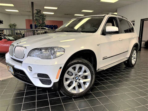 2013 BMW X5 for sale at SAINT CHARLES MOTORCARS in Saint Charles IL