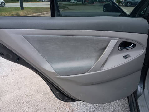 2010 Toyota Camry LE