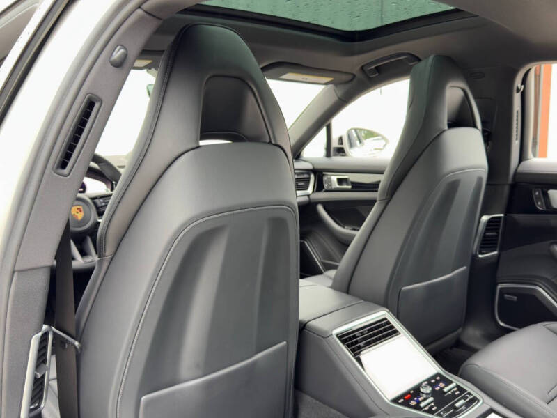 2022 Porsche Panamera 4S E-Hybrid