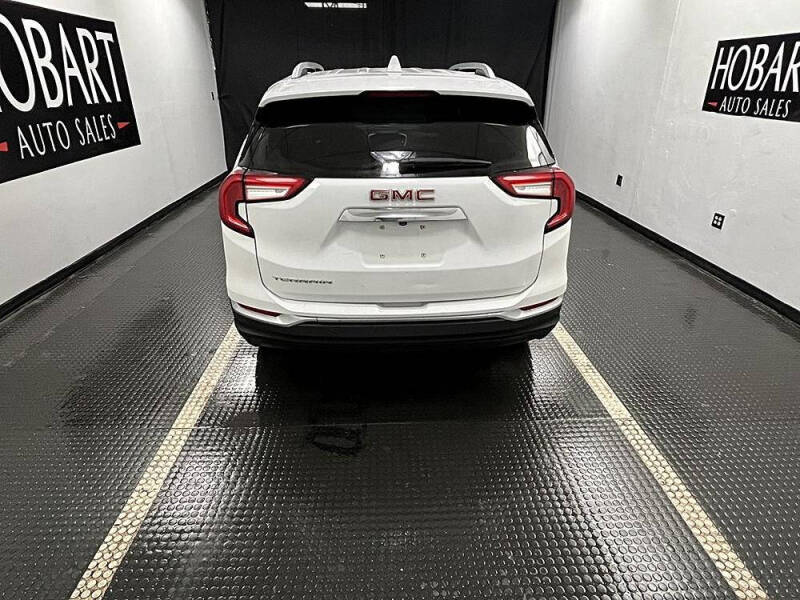 2023 GMC Terrain SLT