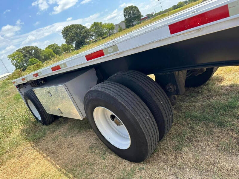 2019 Utility 48x102 Flatbed