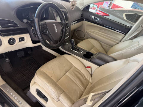 2019 Lincoln MKT Reserve