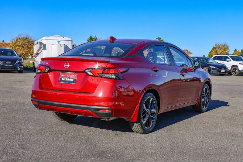 2025 Nissan Versa SR