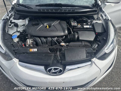 2016 Hyundai Elantra SE