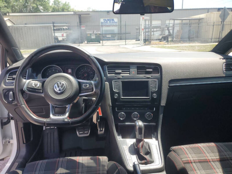 2017 Volkswagen Golf GTI S