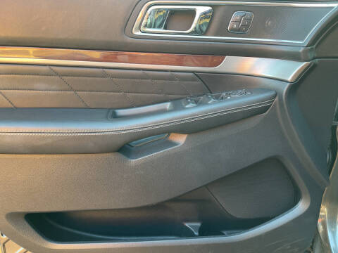 2018 Ford Explorer Platinum
