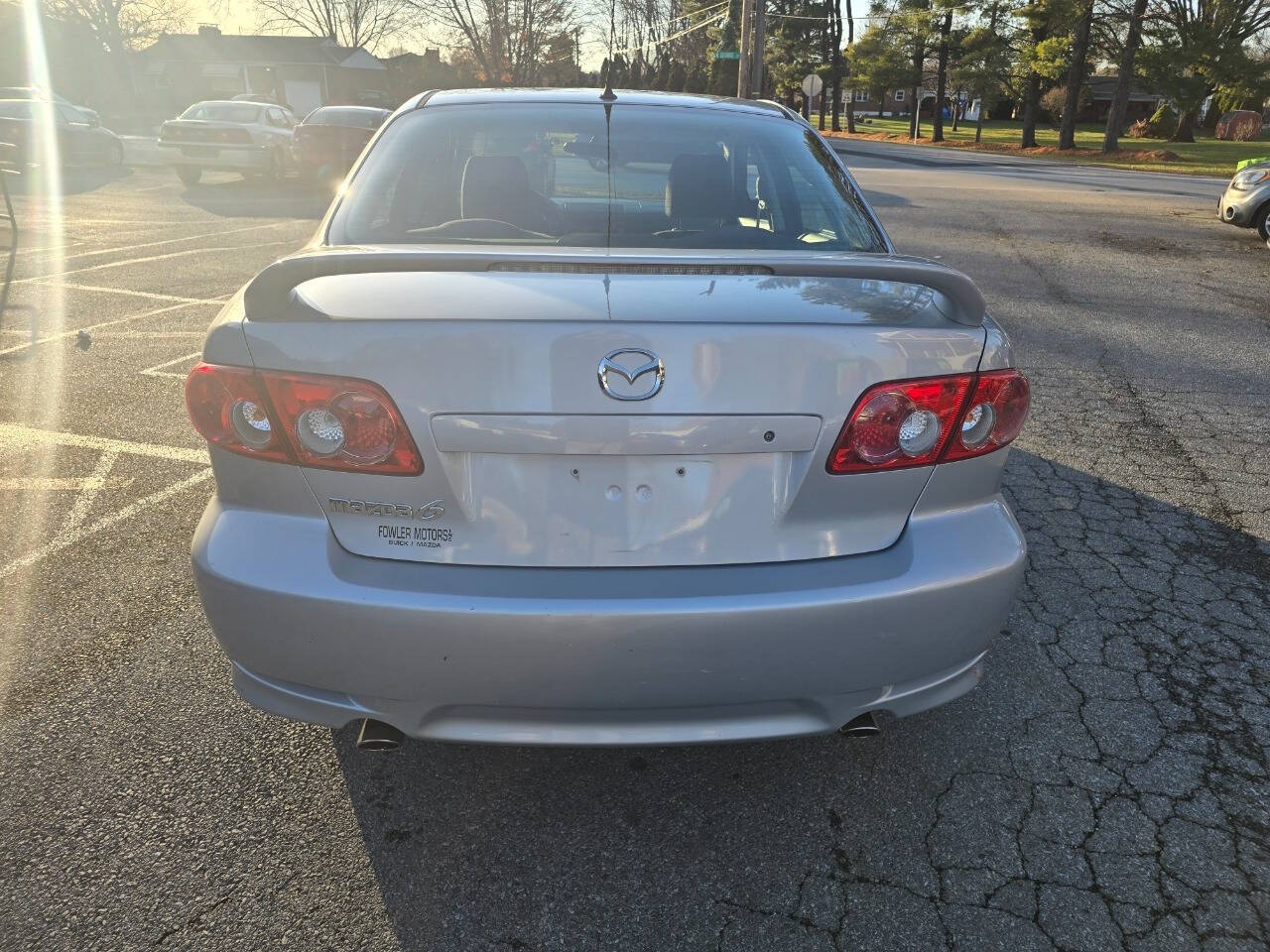 2005 Mazda Mazda6 for sale at QUEENSGATE AUTO SALES in York, PA