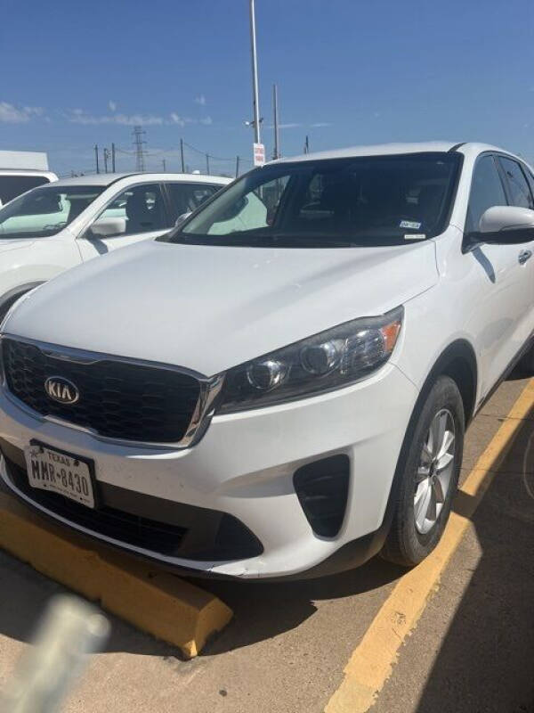 2019 Kia Sorento for sale at FREDYS CARS FOR LESS in Houston TX