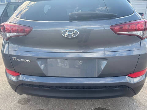 2016 Hyundai Tucson SE