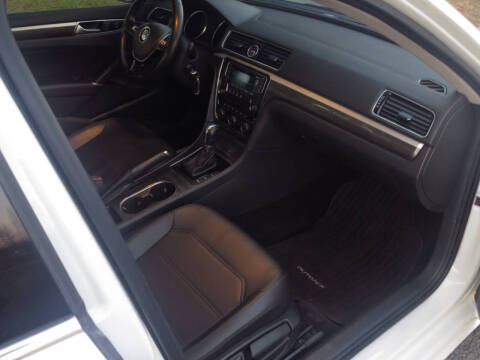 2016 Volkswagen Passat 1.8T SE