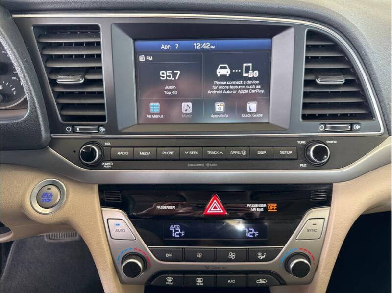 2018 Hyundai Elantra