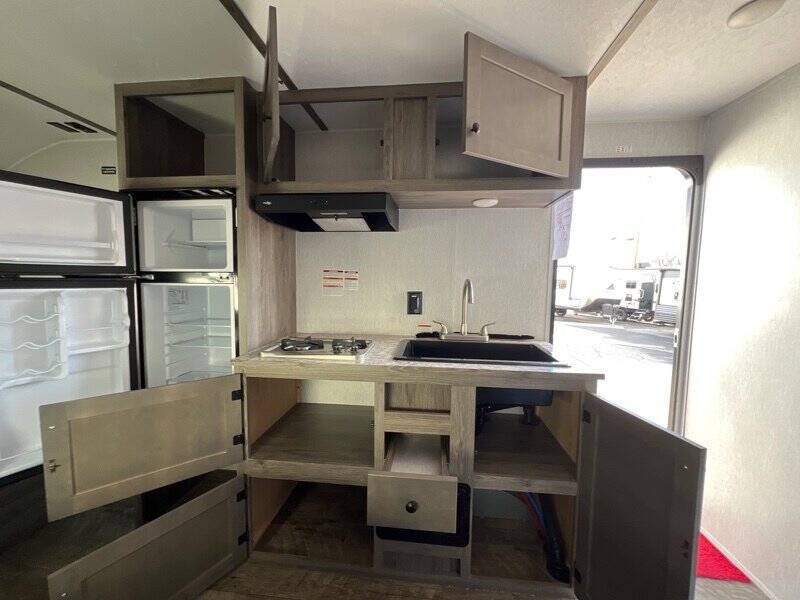 2024 SunLite LTD 19BH