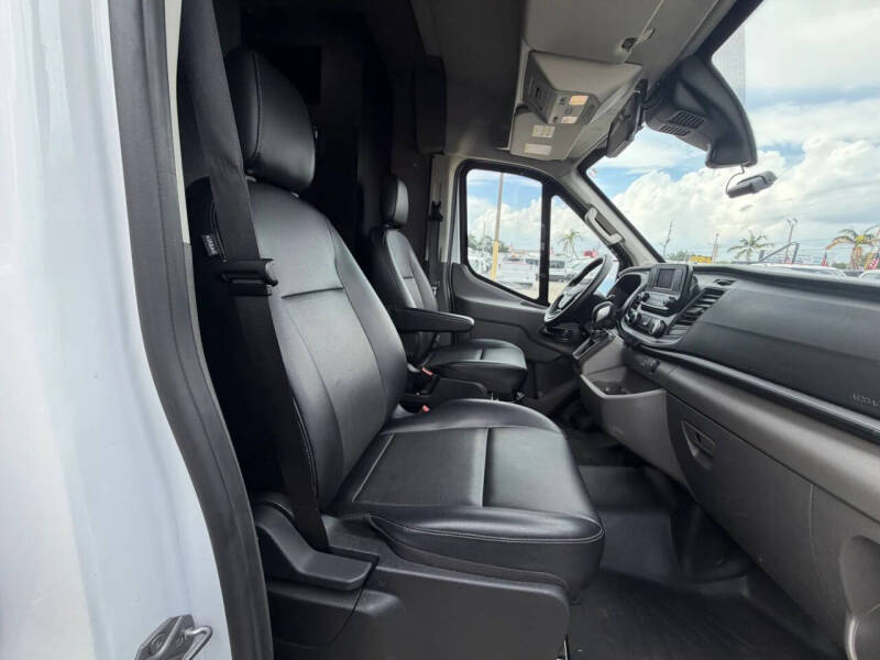 2024 Ford Transit 250