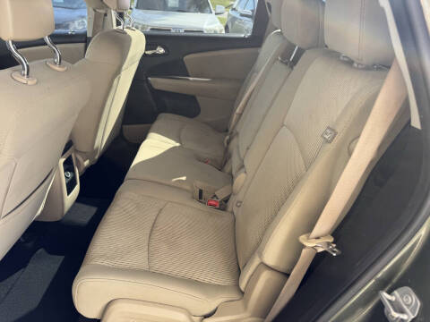 2017 Dodge Journey SE