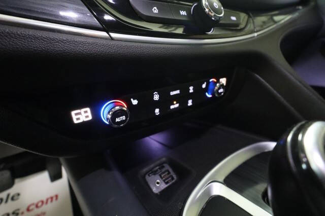 2021 Buick Enclave Essence