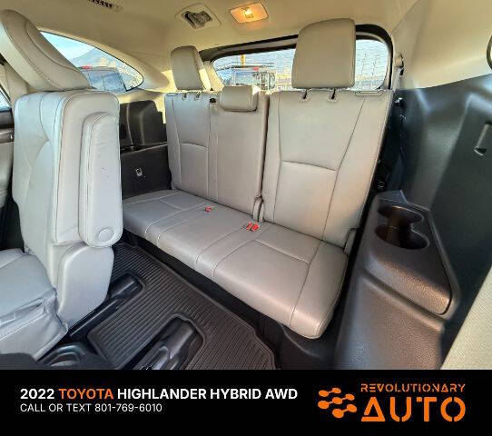 2022 Toyota Highlander Hybrid Limited