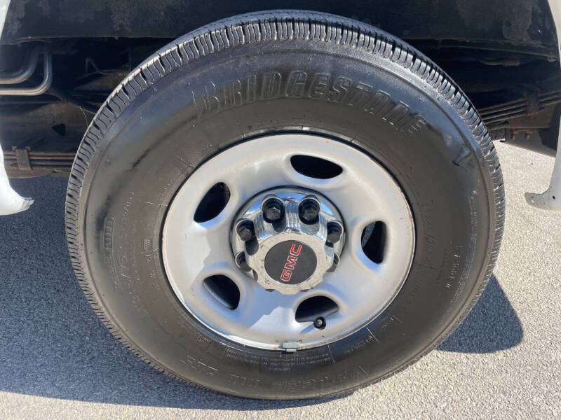 2023 GMC Savana LS 3500
