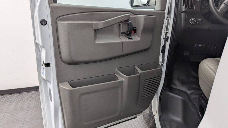 2021 GMC Savana 2500